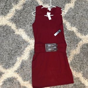 New York and Company sleeveless dress with pockets